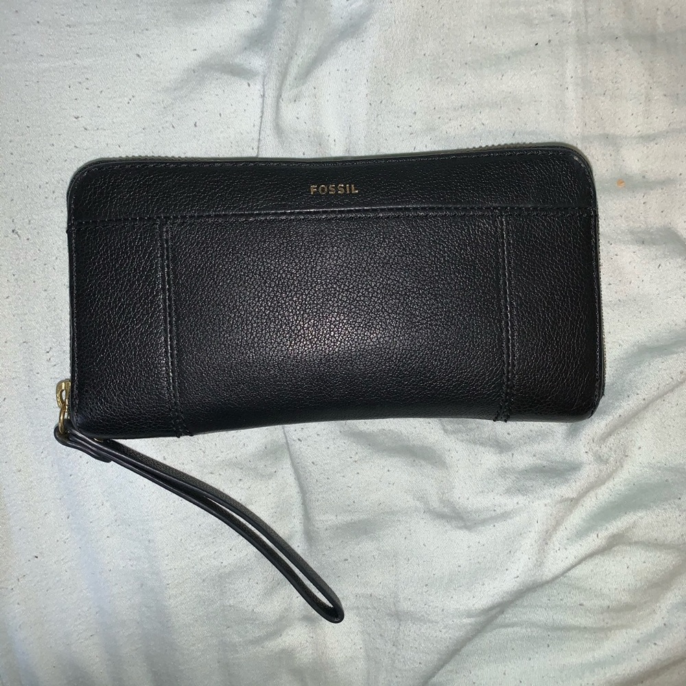 Fossil wallet